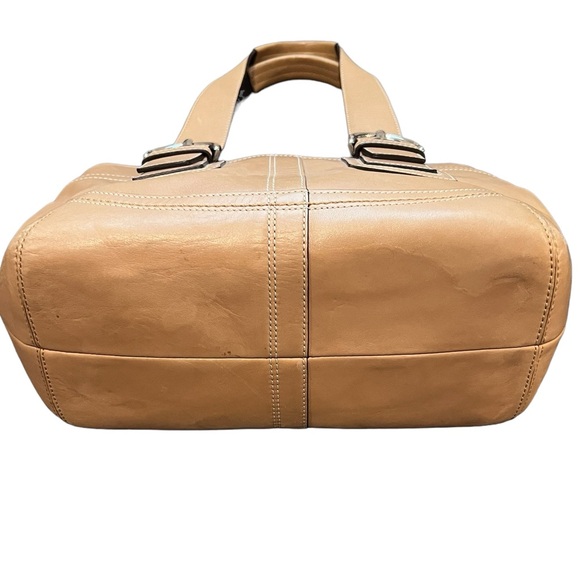 Vintage Coach SoHo Tan Leather Satchel Handbag - Picture 7 of 9